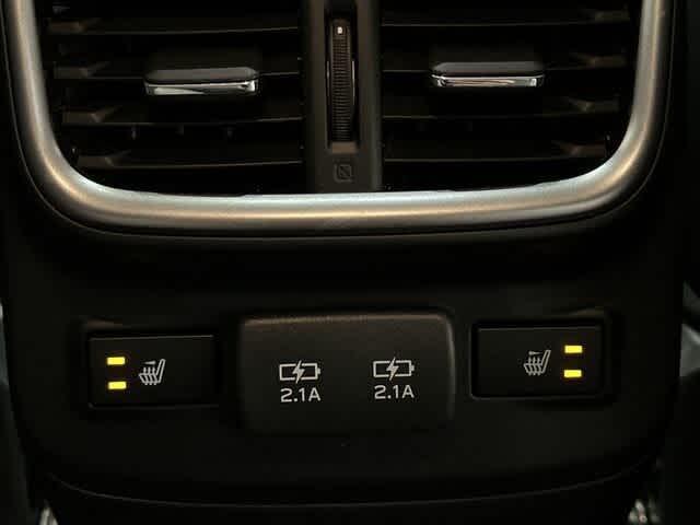 Photo of 2022 Ice Silver Metallic Subaru Legacy