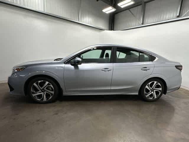 Photo of 2022 Ice Silver Metallic Subaru Legacy