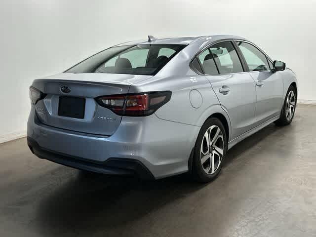 Photo of 2022 Ice Silver Metallic Subaru Legacy