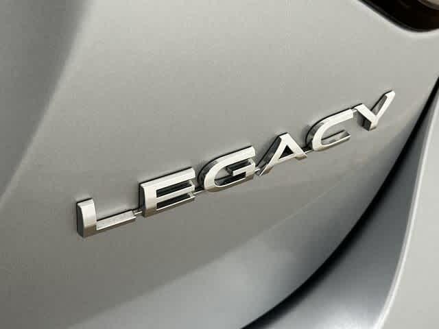 Photo of 2022 Ice Silver Metallic Subaru Legacy