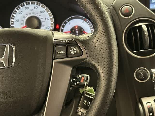 Photo of 2015 Gray Honda Pilot