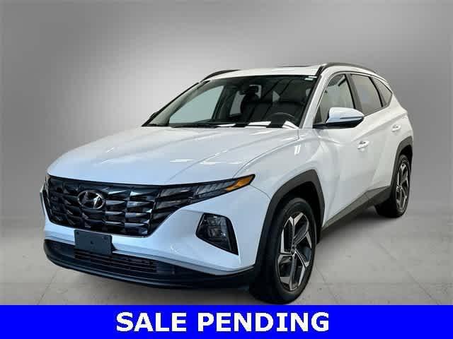 Photo of 2022 Quartz White Hyundai TUCSON