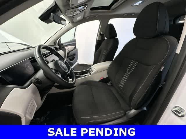 Photo of 2022 Quartz White Hyundai TUCSON