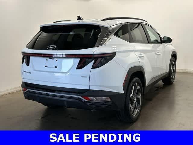 Photo of 2022 Quartz White Hyundai TUCSON