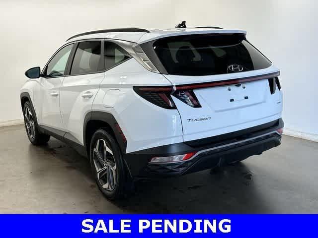 Photo of 2022 Quartz White Hyundai TUCSON