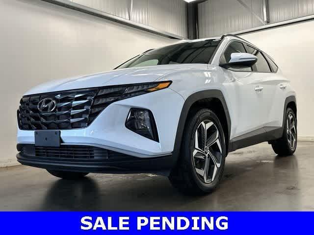 Photo of 2022 Quartz White Hyundai TUCSON