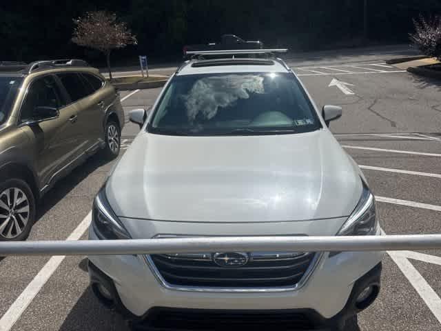 Photo of 2019 Crystal White Pearl Subaru Outback
