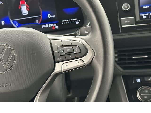 Photo of 2023 Opal White Pearl Volkswagen Jetta