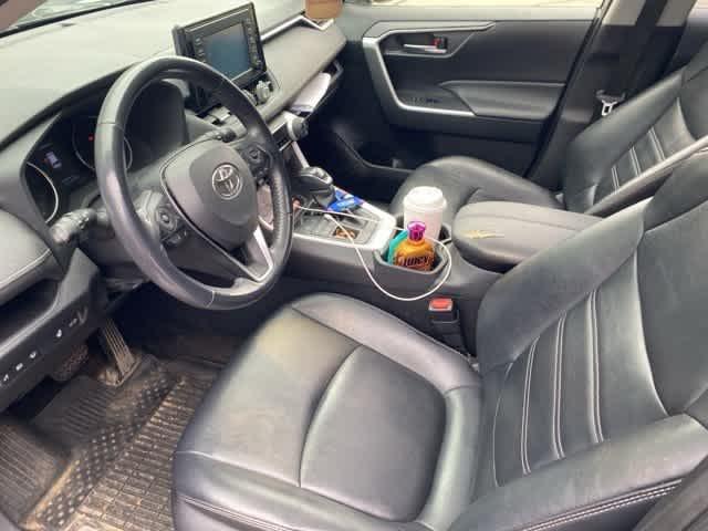 Photo of 2019 Magnetic Gray Metallic Toyota RAV4