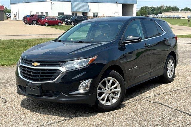 Photo of 2020 Mosaic Black Metallic Chevrolet Equinox
