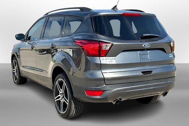 Photo of 2019 Magnetic Metallic Ford Escape