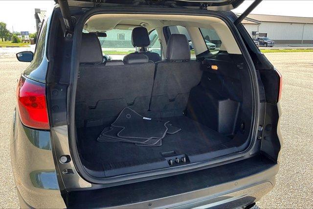 Photo of 2019 Magnetic Metallic Ford Escape