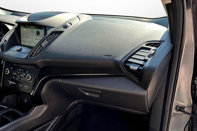 Photo of 2019 Magnetic Metallic Ford Escape