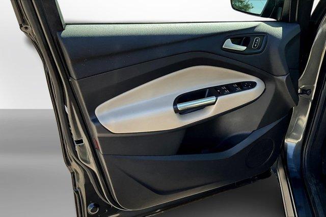 Photo of 2019 Magnetic Metallic Ford Escape
