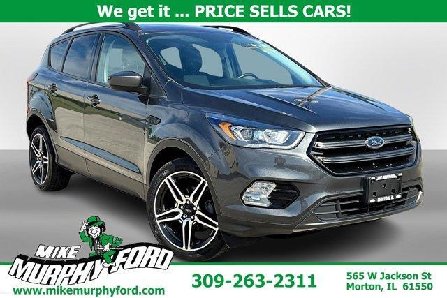 Photo of 2019 Magnetic Metallic Ford Escape