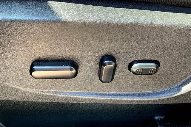 Photo of 2019 Magnetic Metallic Ford Escape