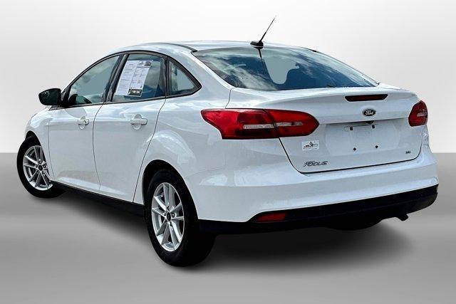 Photo of 2018 Oxford White Ford Focus