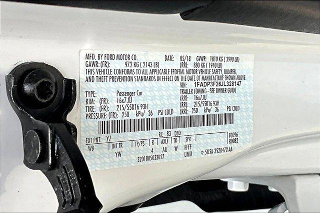 Photo of 2018 Oxford White Ford Focus