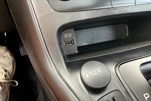 Photo of 2018 Oxford White Ford Focus