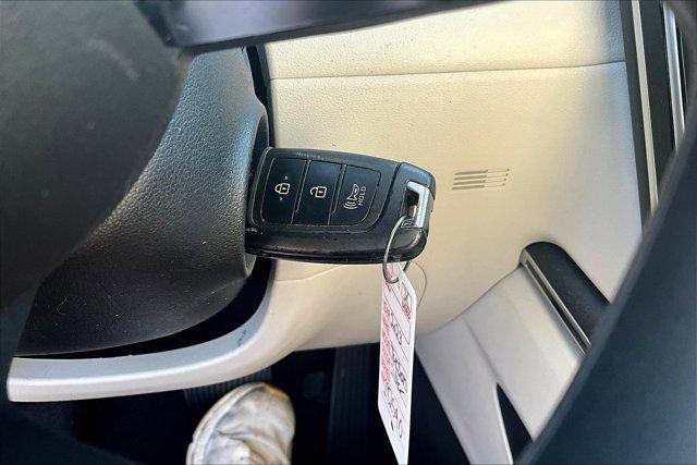 Photo of 2023 Shimmering Silver Hyundai TUCSON