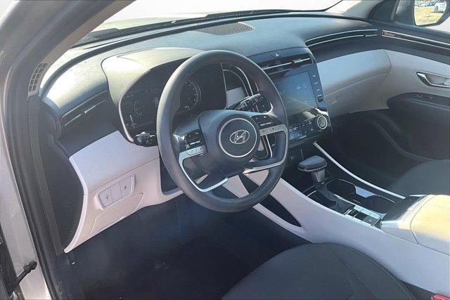 Photo of 2023 Shimmering Silver Hyundai TUCSON