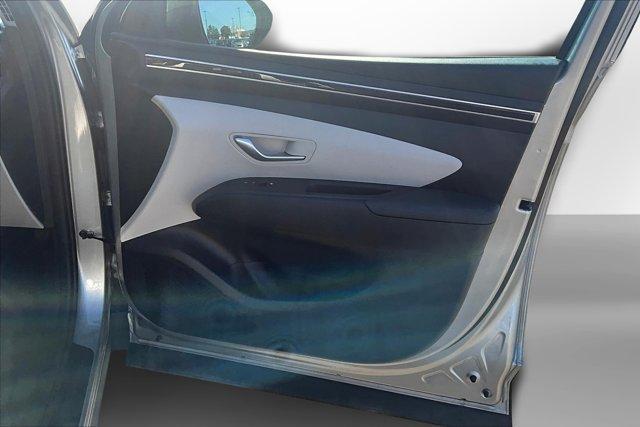 Photo of 2023 Shimmering Silver Hyundai TUCSON