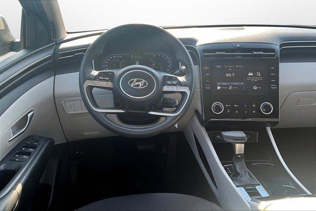Photo of 2023 Shimmering Silver Hyundai TUCSON