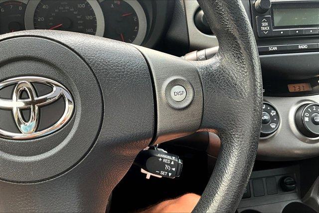 Photo of 2012 Magnetic Gray Metallic Toyota RAV4