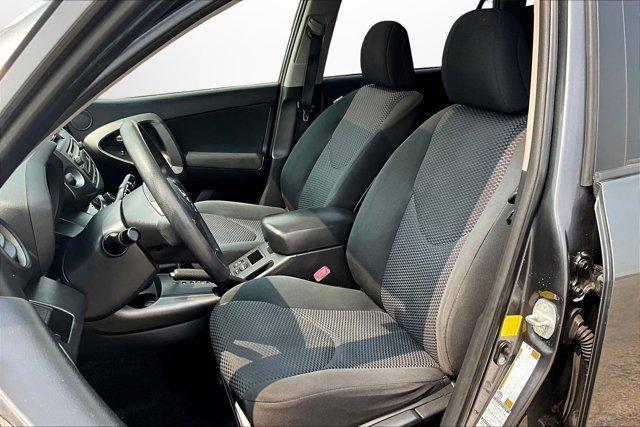 Photo of 2012 Magnetic Gray Metallic Toyota RAV4