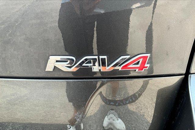 Photo of 2012 Magnetic Gray Metallic Toyota RAV4