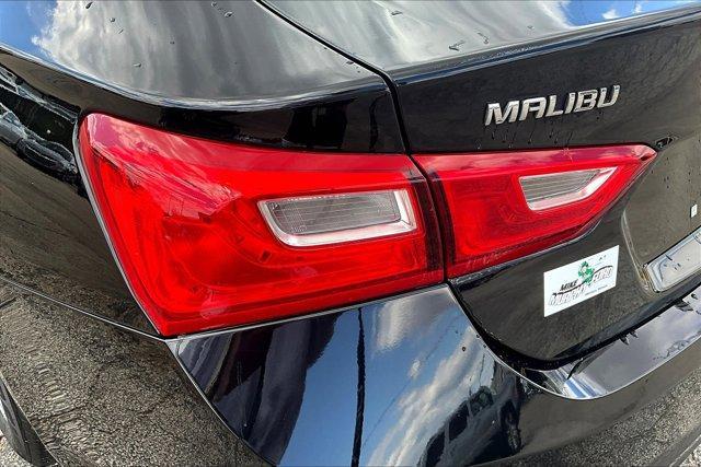 Photo of 2020 Mosaic Black Metallic Chevrolet Malibu