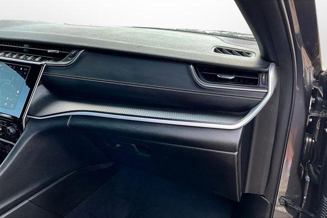 Photo of 2024 Metallic Jeep Grand Cherokee L