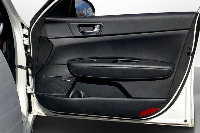Photo of 2017 Snow White Pearl Kia Optima Plug-In Hybrid