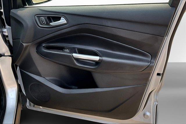 Photo of 2019 Ingot Silver Metallic Ford Escape