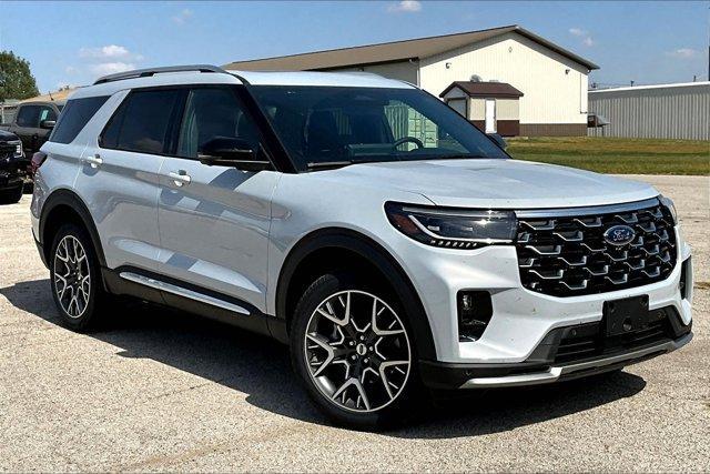 Photo of 2025 Space White Metallic Ford Explorer