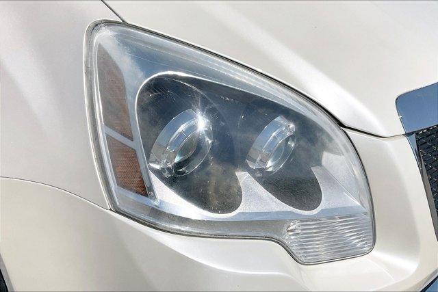 Photo of 2011 White Diamond Tri-Coat GMC Acadia