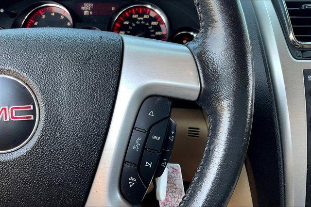 Photo of 2011 White Diamond Tri-Coat GMC Acadia