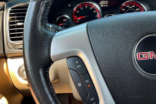 Photo of 2011 White Diamond Tri-Coat GMC Acadia