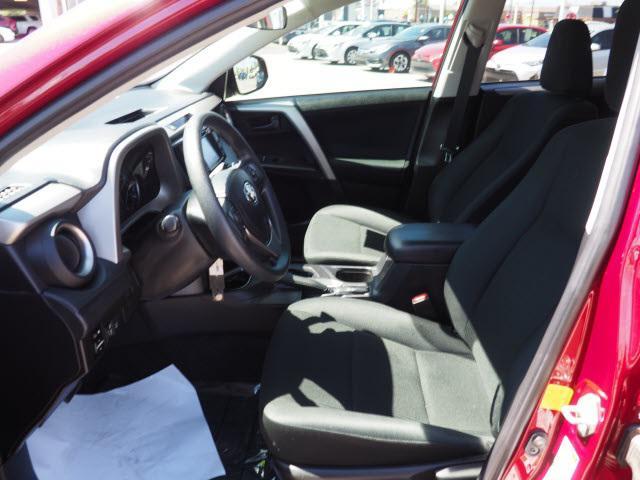 Photo of 2018 Ruby Flare Pearl Toyota RAV4