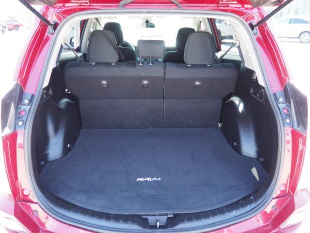 Photo of 2018 Ruby Flare Pearl Toyota RAV4