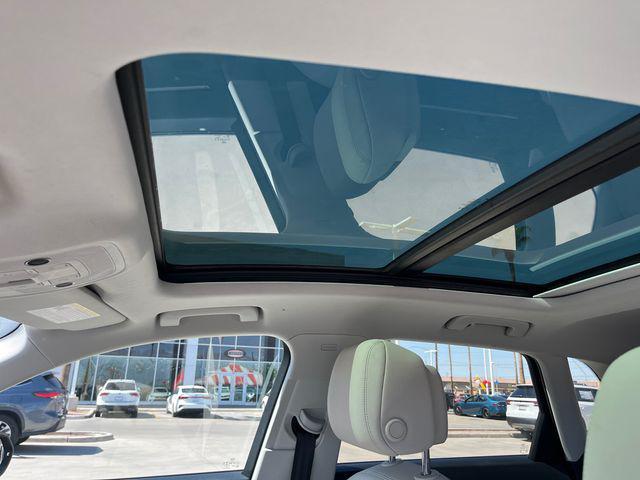 Photo of 2022 Black Metallic Audi Q3