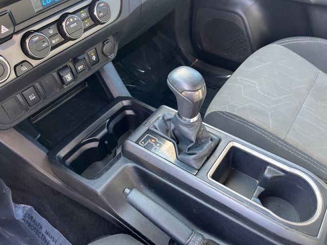 Photo of 2022 White Toyota Tacoma