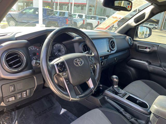Photo of 2022 White Toyota Tacoma