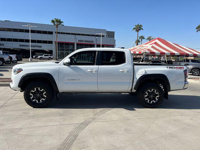 Photo of 2022 White Toyota Tacoma