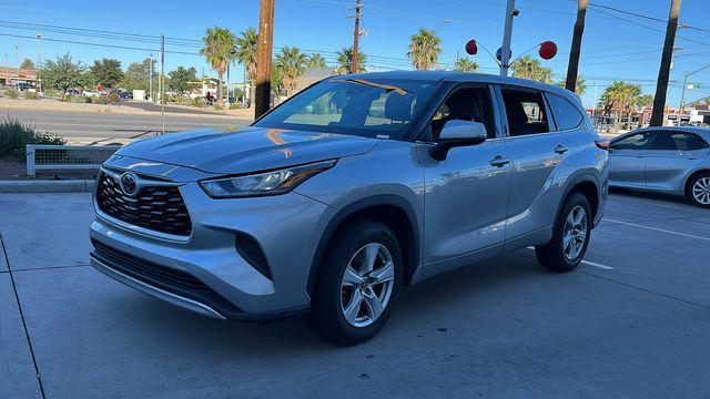 Photo of 2020 Celestial Silver Metallic Toyota Highlander