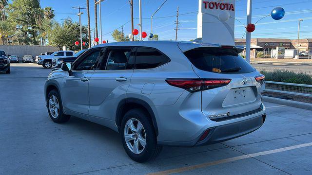 Photo of 2020 Celestial Silver Metallic Toyota Highlander