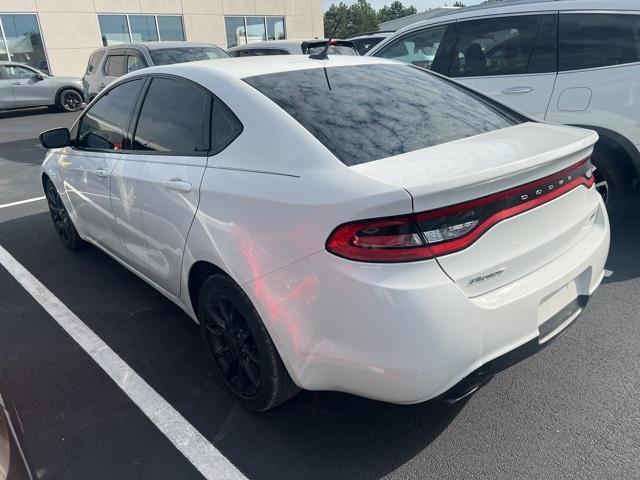 Photo of 2013 Bright White Clearcoat Dodge Dart