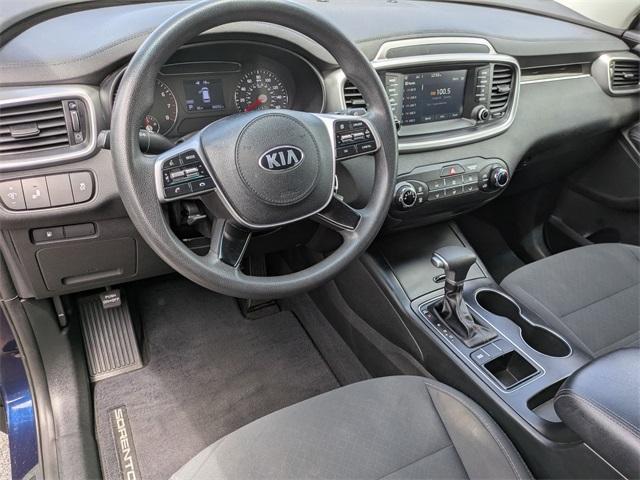 Photo of 2020 Imperial Blue Kia Sorento