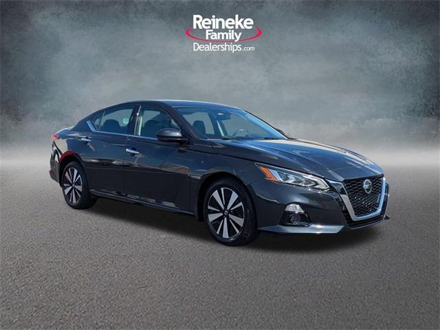 Photo of 2021 Storm Blue Nissan Altima