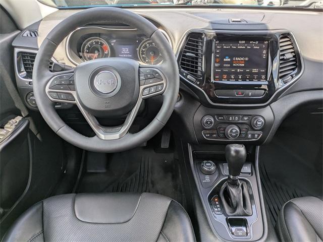 Photo of 2022 Hydro Blue Pearlcoat Jeep Cherokee
